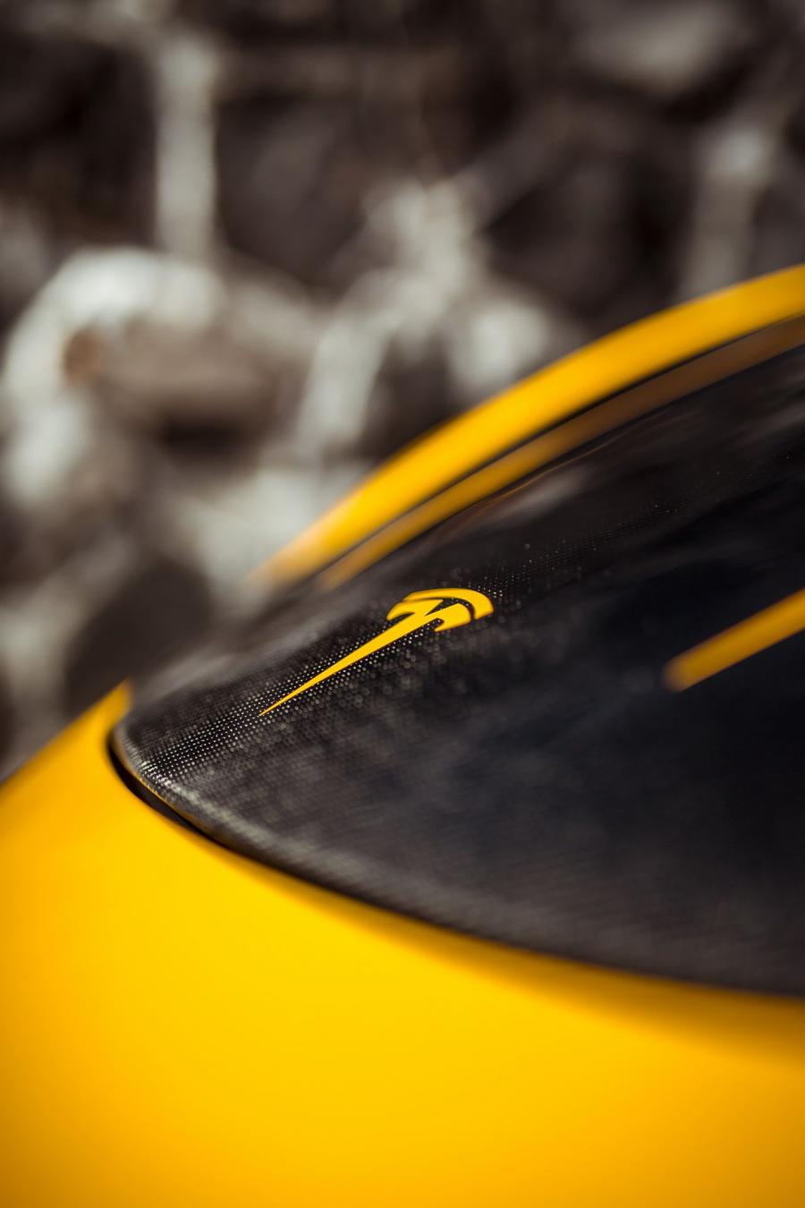 Детали экстерьера Tesla Model 3R EVO Yellow Flash by JP Customs & RevoZport 2020 года  (фото 3 из 12)